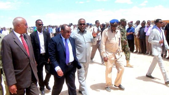 Madaxwaynaha Puntland oo siwayn loogu soo dhoweeyye Badhan(dhegayso)