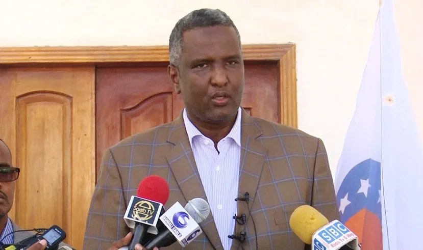 Cabdiraxmaan Cabdishakuur: “Abiy Somalia wuxuu u haystaa dal uu Madaxdiisa diyaarad ku ridan karo”