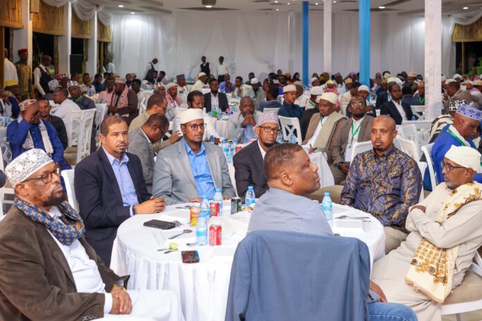 Muxuu Madaxweyne Xasan Sheekh kala hadlay Cullimada Soomaaliyeed?