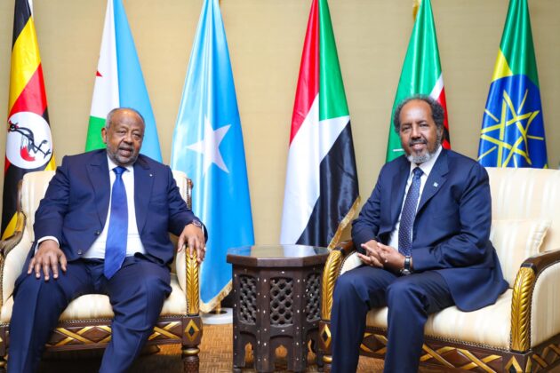 Madaxweyne Xasan Sheekh oo la kulmaya Dhiggiisa dalka Jabuuti