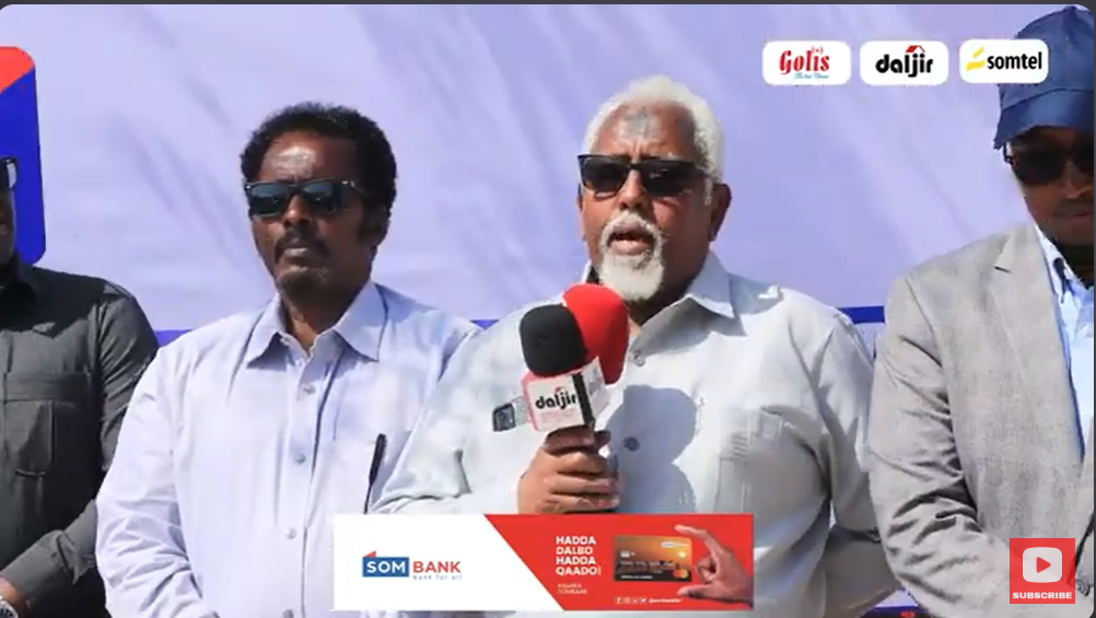 Wasiirka Hawlaha Guud ee Puntland Faarax Cawad: BOSAASO | “dadka degen dhex degan haka sii guuraan