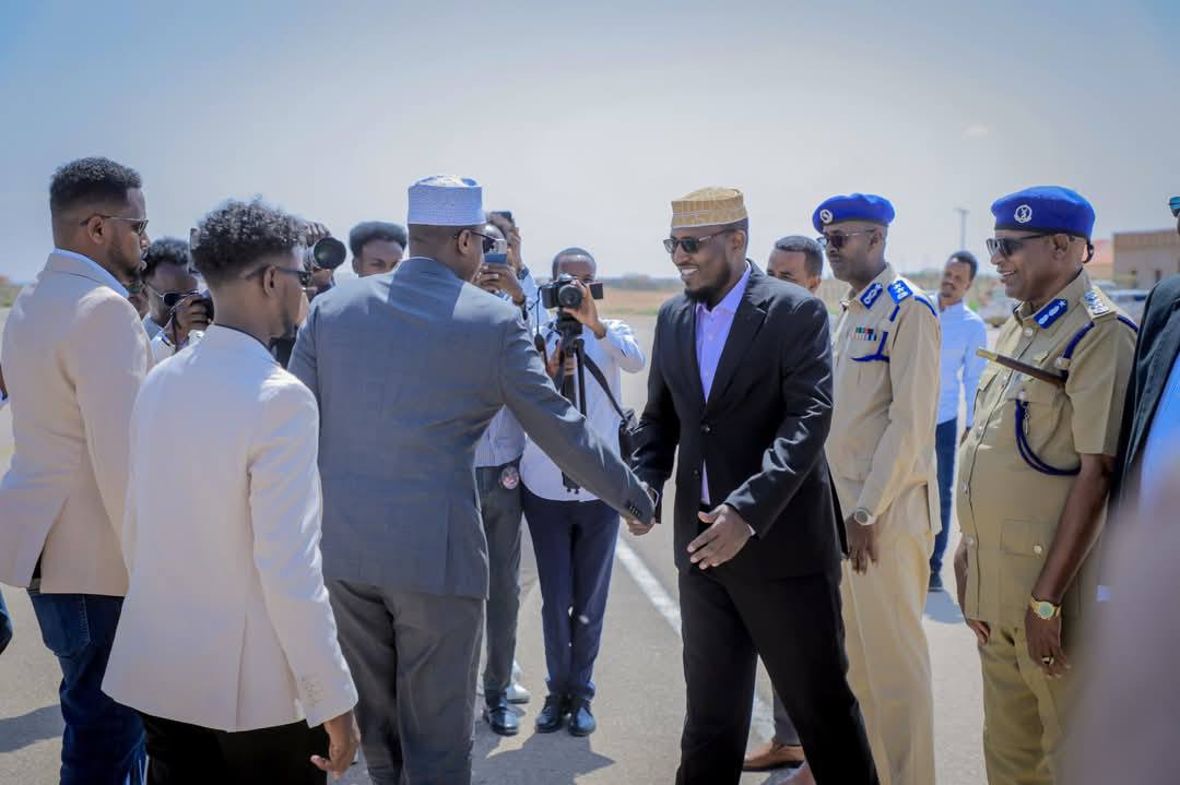 Guddoomiye ku-xigeenka 2-aad ee Golaha Wakiillada oo soo dhaweeyey Guddoomiyaha Golaha Wakiillada