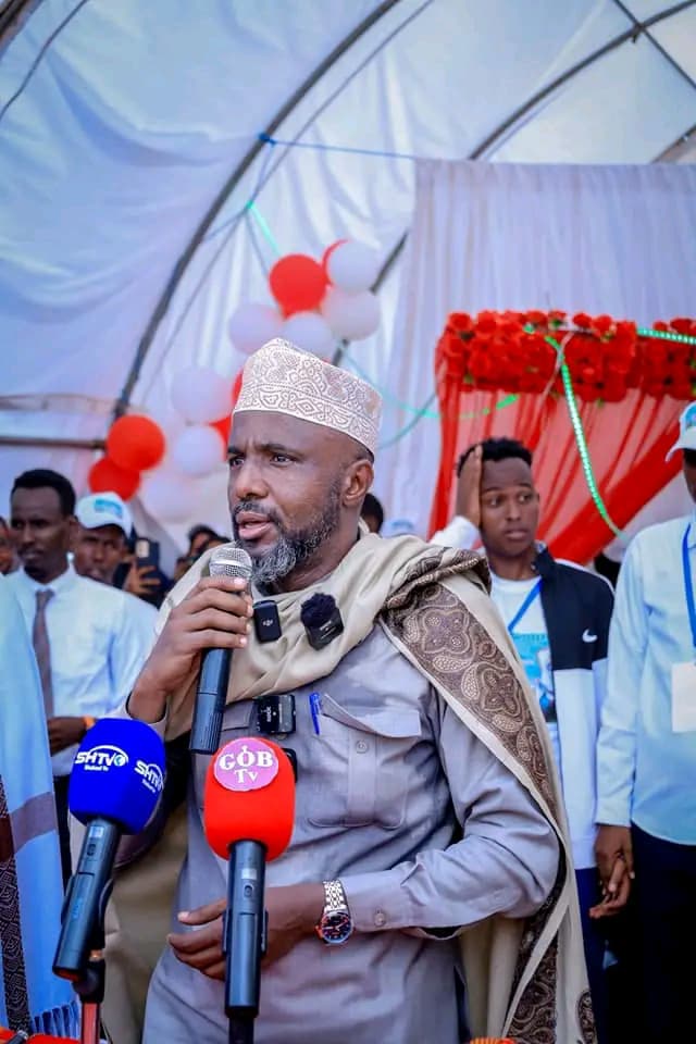 “Suldaan Daa’uudow ummadda u sheeg in aadan gurigayaga duullaan ku ahayn,” Garaad Jaamac Garaad Cali “Suldaan Daa’uudow ummadda u sheeg in aadan gurigayaga duullaan ku ahayn,” Garaad Jaamac Garaad Cali