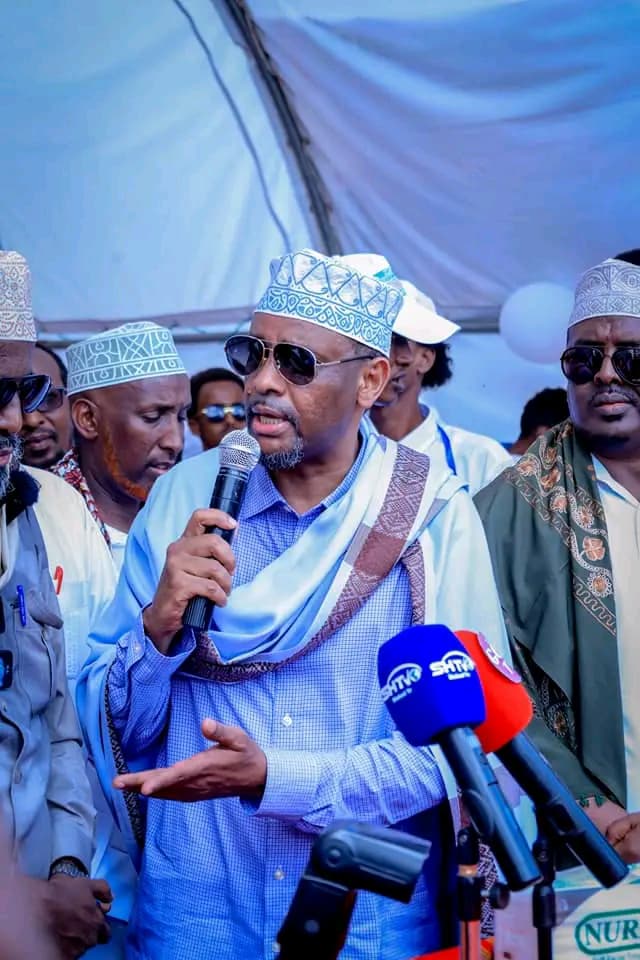 “Reer Sheekh Isxaaq annaga uma socona ee intooda ha aaminaan. Dowladdiina Allaha idiin barakeeyo