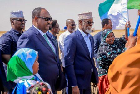 Madaxweynaha Jubbland Axmed Madoowe oo Garowe siweyn loogu soo dhaweeyey