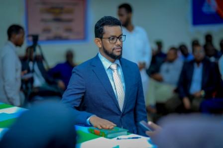 Gudoomiyaha cusub ee degmada Bosaaso oo loo doortay Dr Cabdiraxmaan Cabdulaahi Cali Jinac.