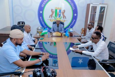 Guddoomiyaha Gobolka Mudug oo kulan la qaatay Warbaahinta gobolka si uu uga warbixiyo qabsoomida Shirka Horumarinta Gobolka Mudug