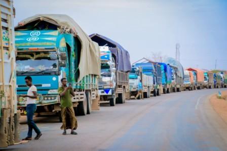 Gaadiidkii ku xannibnaa Xarfo oo la siidaayey kaddib markii la xalliyey ciidamadii waddada qabsaday