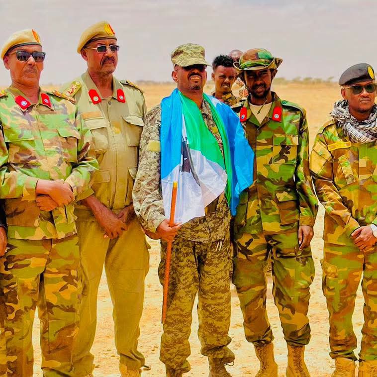 Korneyl Ali Ashkato oo kasoo goostay Somaliland ayaa kusoo biiray Ciidanka Waqoyi Bari.