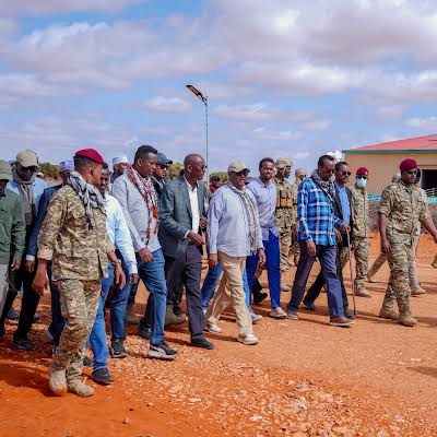 Madaxweyne deni oo kormeeray Maxjarka dhoofinta iyo naxiinta xoolaha ee Buubi