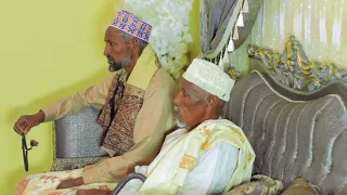 ‘Nabdoon  Cumar Awo Siciid Oo soo Dhawayey Nabada Ay Qatteen wlalaha Maxmuud Yuusuf iyo Nuux Yuusuf.